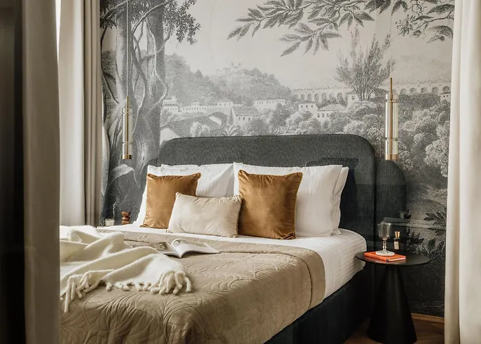 Apart-hotel Flo Boutique - Loftaffair Collection 3*