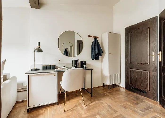 Flo Boutique - Loftaffair Collection 3*