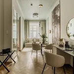 Aparthotel Flo Boutique - Loftaffair Collection 3*
